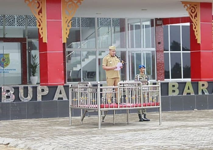 wabup_batu_bara_sampaikan_empat_poin_penting_pedoman_tugas_asn