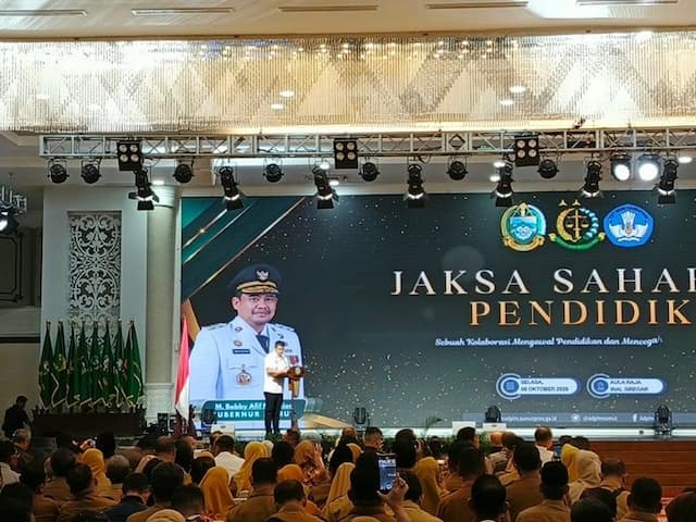 bobby_nasution_bongkar_di_depan_kajati_sumut_ada_kajari_di_medan_minta_uang_ke_kepsek