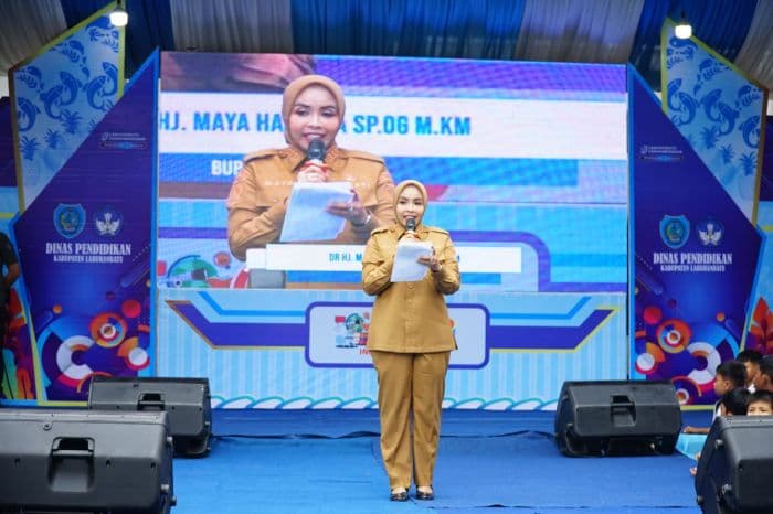 bupati_labuhanbatu_kreativitas_dan_inovasi_di_lingkungan_pendidikan_harus_terus_dikembangkan