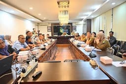 pj_sekda_medan_minta_pud_pasar_terbuka_terhadap_masukan_dan_evaluasi_