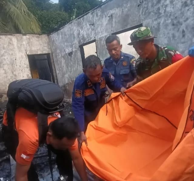 rumah_terbakar_di_galang_anak_2_tahun_ditemukan_meninggal