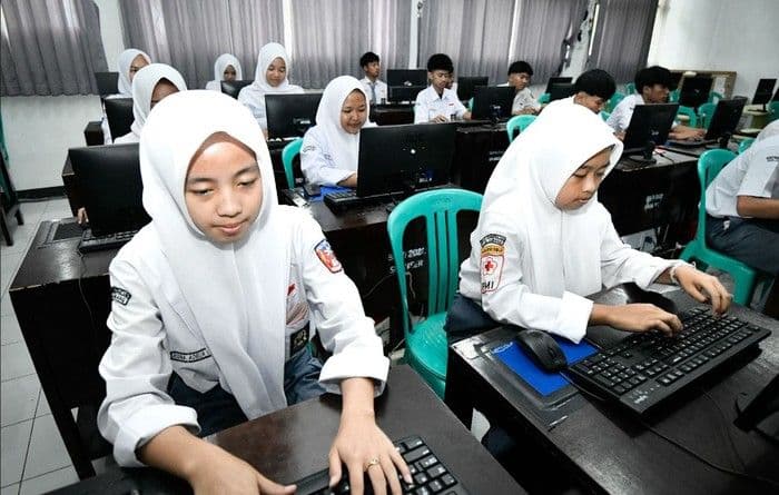 lestari_moerdijat_dorong_pelaksanaan_tes_kemampuan_akademik_jujur_dan_transparan