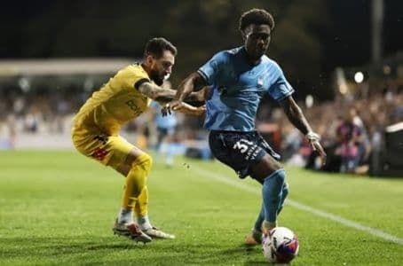central_coast_mariners_takluk_12_dari_sydney_fc_campuzano_jadi_penentu