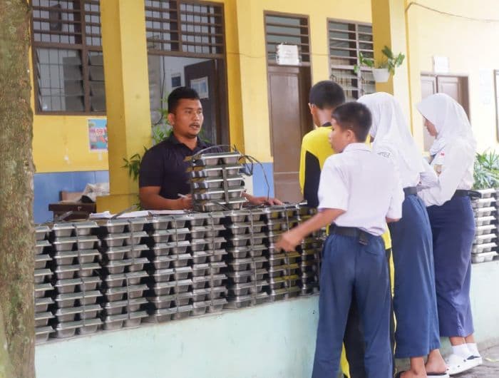 sekolah_sudah_aktif_program_mbg_di_medan_belum_disalurkan