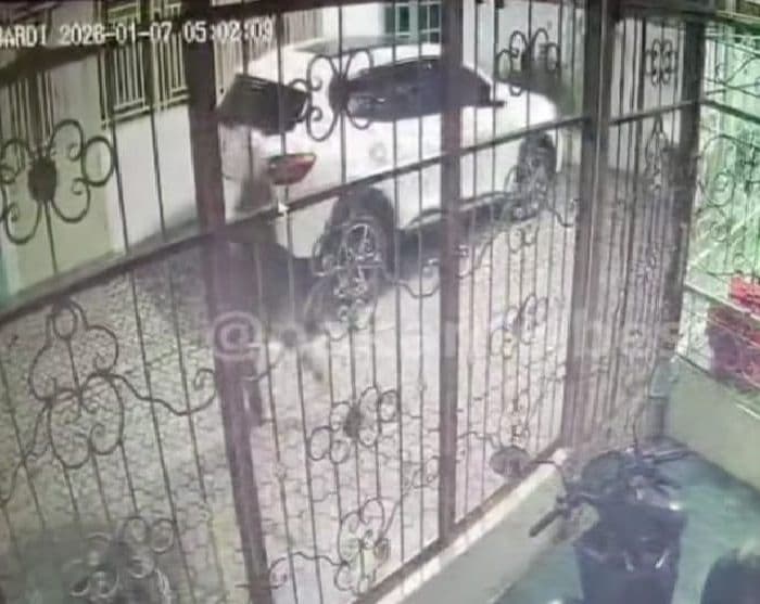 terekam_cctv_percobaan_pencurian_sepeda_motor_di_lubuk_pakam_gagal