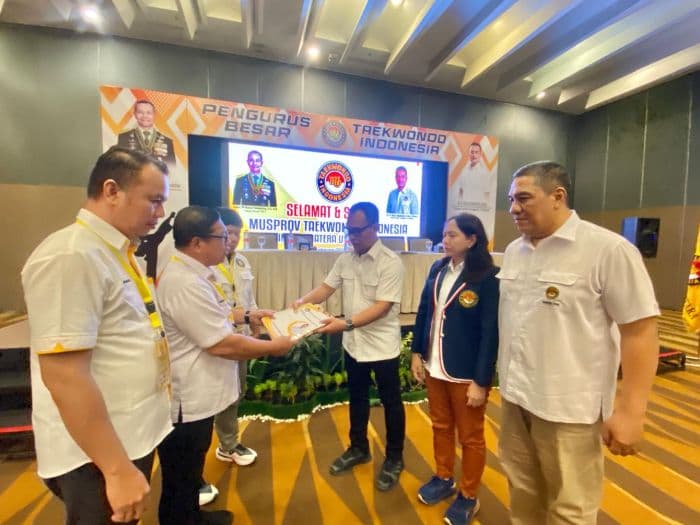 hamdani_syahputra_terpilih_aklamasi_sebagai_ketua_taekwondo_sumut