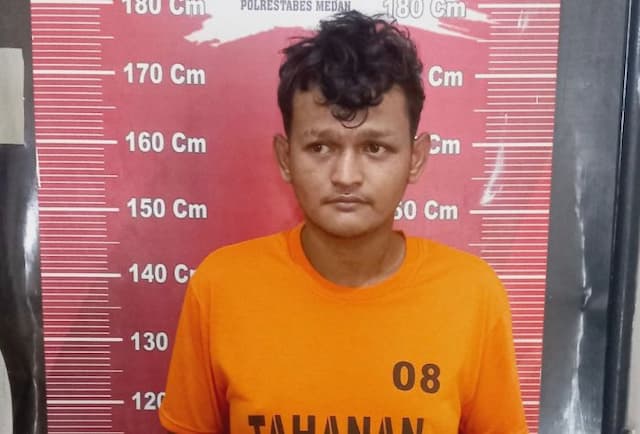 petugas_parkir_lapangan_benteng_ditangkap_gegara_larikan_sepeda_motor_pengunjung_