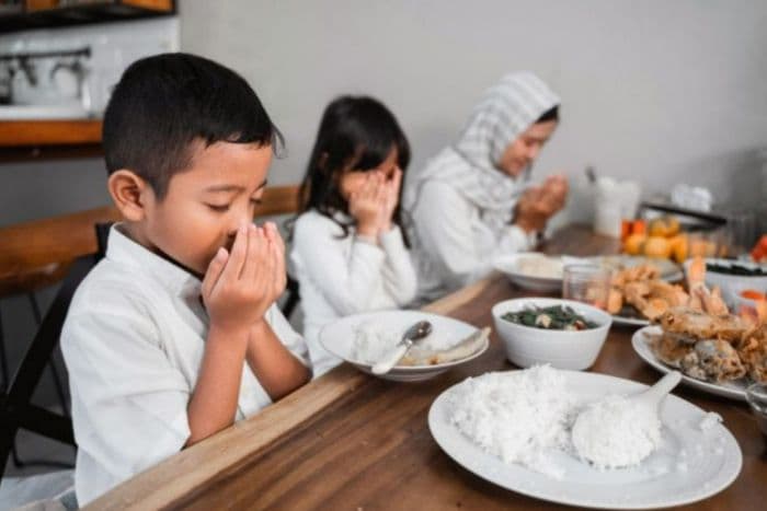 psikolog_mengenalkan_puasa_pada_anak_harus_bertahap_dan_tanpa_tekanan