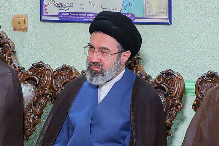 media_israel_klaim_mojtaba_khamenei_kritis_di_qom_iran_belum_beri_pernyataan