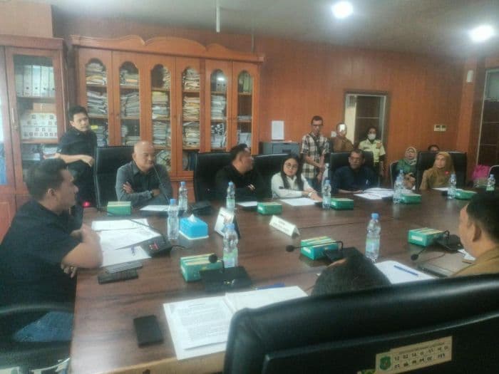 nekat_potong_blt_kesra_dewan_rekomendasikan_kepling_i_harjosari_ii_dipecat