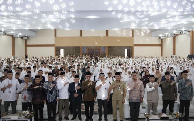 perkuat_kolaborasi_layanan_haji_terintegrasi_wamen_haji_dan_umrah_apresiasi_konsistensi_bank_sumut