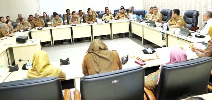 simalungun_gelar_rakor_pengelolaan_sampah_terintegrasi_untuk_lingkungan_sehat