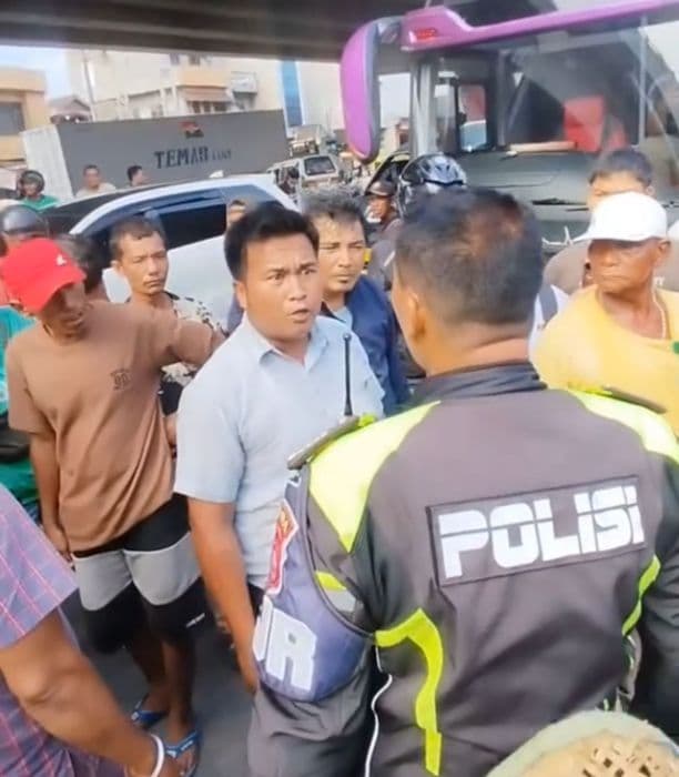 sopir_eldivo_cekcok_dengan_personel_pjr_di_pintu_tol_polda_sumut_beri_penjelasan