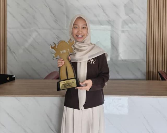 terhambat_ekonomi_dan_sempat_tak_direstui_orang_tua_salwa_masuk_ugm_jalur_snbp