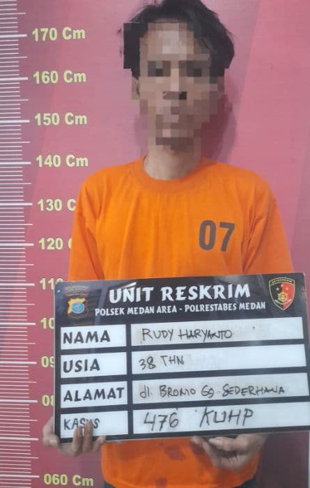 polsek_medan_area_tangkap_pencuri_laptop_milik_mahasiswi_
