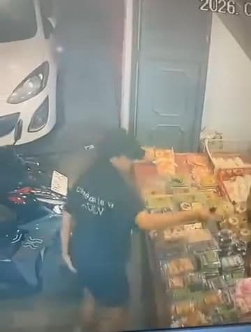 sepasang_kekasih_curi_uang_di_toko_kue_jalan_selam_iv_korban_rugi_rp17_juta