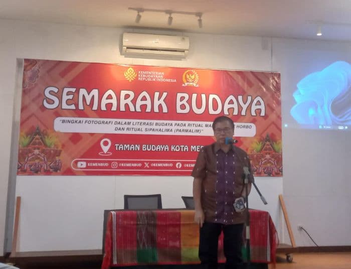 sofyan_tan_ajak_generasi_muda_lestarikan_budaya_lewat_fotografi_dan_literasi