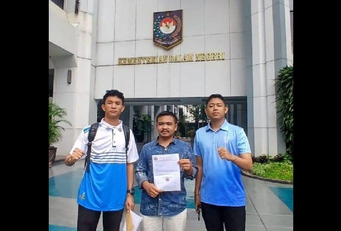 aliansi_mahasiswa_datangi_kemendagri_minta_kinerja_pemkab_dairi_dievaluasi