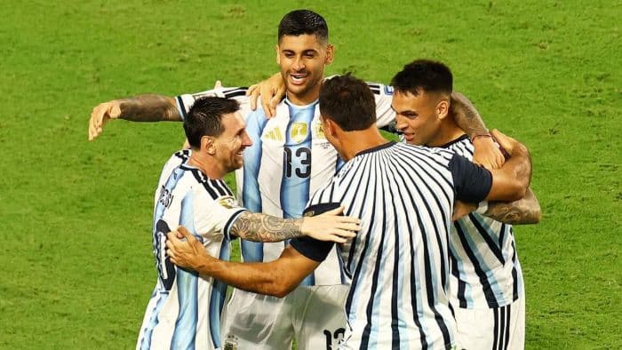 jadwal_16_besar_piala_dunia_2026_malam_ini_argentina_vs_mesir_swiss_tantang_kolombia_