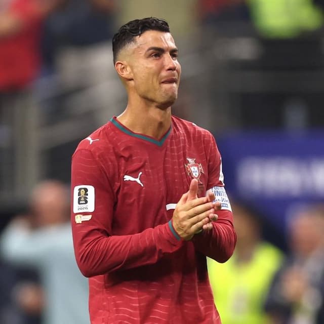 ronaldo_nangis_setelah_portugal_gagal_ke_perempat_final_piala_dunia_2026