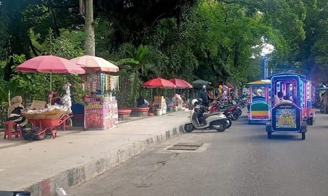 trotoar_pematangsiantar_disulap_jadi_lapak_pejalan_kaki_dipaksa_turun_ke_jalan