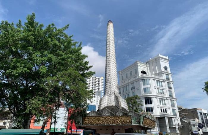 monumen_medan_area_terlantar_simbol_perjuangan_yang_terkubur_ketidakpedulian