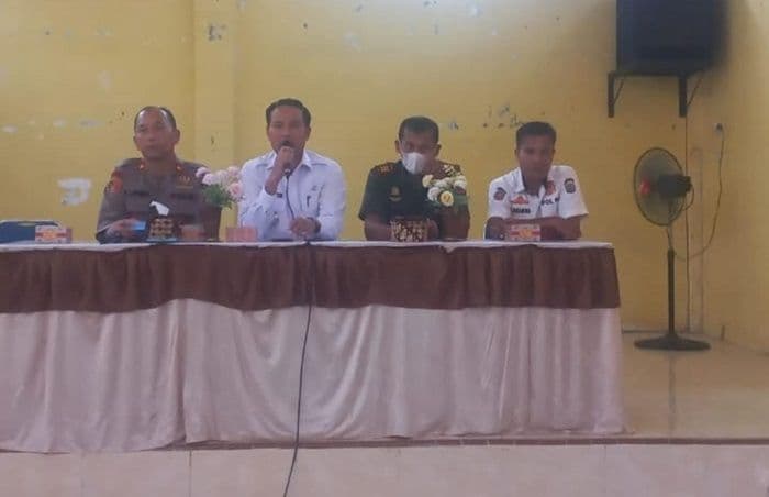 polsek_binjai_selatan_gelar_rapat_koordinasi_penertiban_plang_ormas_di_fasilitas_umum