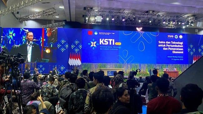 ribuan_peneliti_hadiri_konvensi_sains_dan_teknologi_nasional_2025_di_itb_