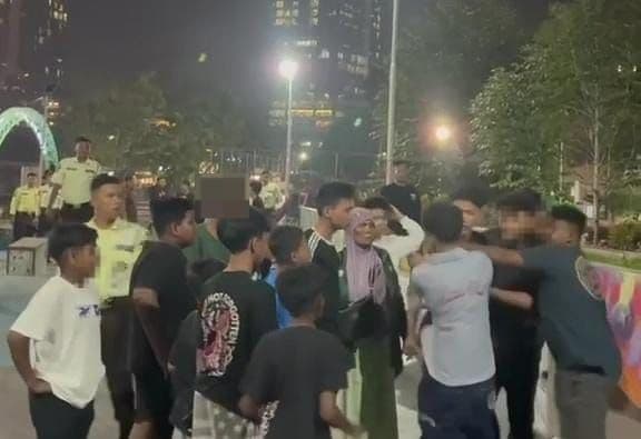 kasus_dugaan_pengeroyokan_remaja_di_taman_kebun_bunga_dilaporkan_ke_polisi