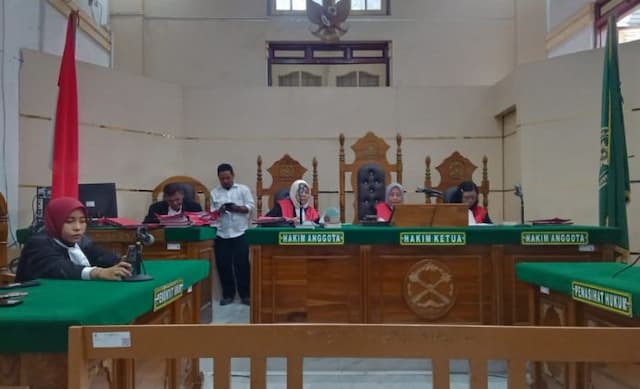 kejari_belawan_banding_vonis_20_tahun_kurir_ganja_5613_kg_asal_madina