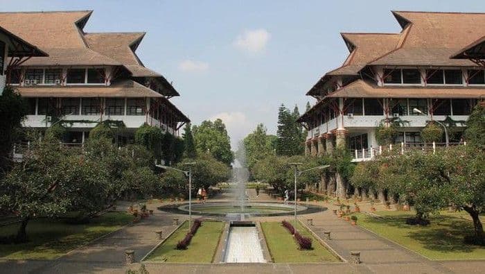 peminat_itb_tembus_rekor_139399_orang_hanya_39_persen_lolos_seleksi