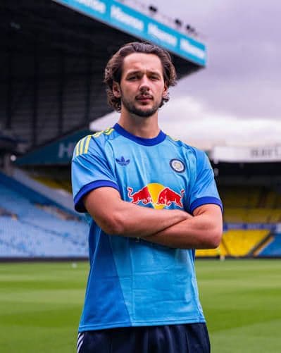 resmi_james_trafford_gabung_leeds_united_transfer_rp800_miliar_pecahkan_rekor_klub