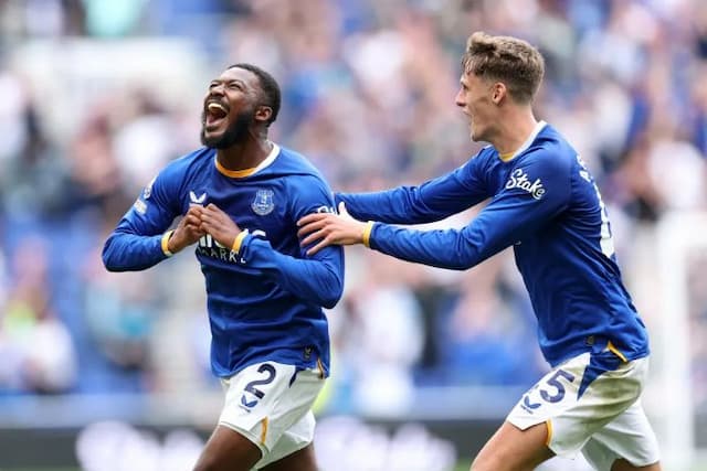 debut_dramatis_maitlandniles_gol_menit_akhir_selamatkan_everton_dari_mu