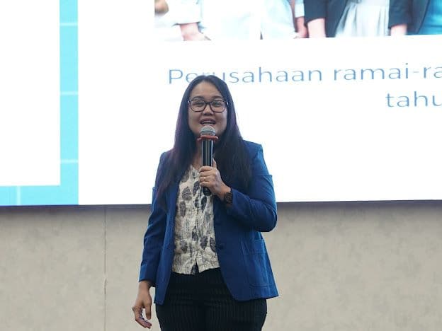 gen_z_algoritma_dan_krisis_identitas_tantangan_baru_pembangunan_sumber_daya_manusia