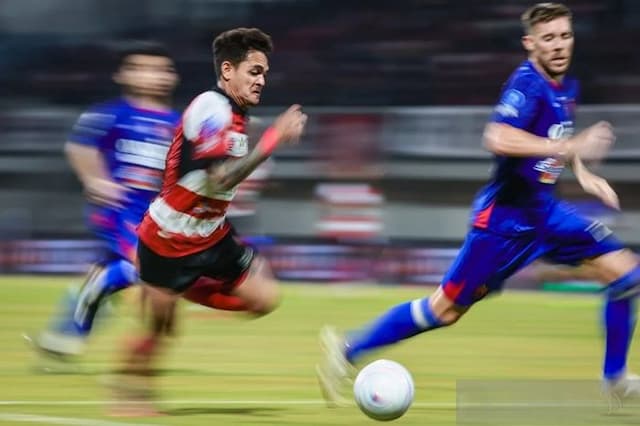 hasil_pekan_1_bri_super_league_arema_puncaki_klasemen_persib_di_urutan_kedua_