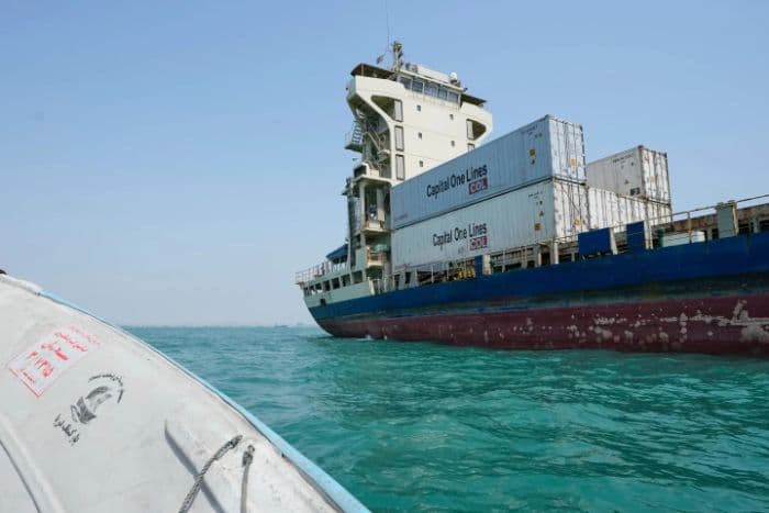 iran_siapkan_zona_eksklusi_di_selat_hormuz_kapal_yang_melintas_terancam_sanksi