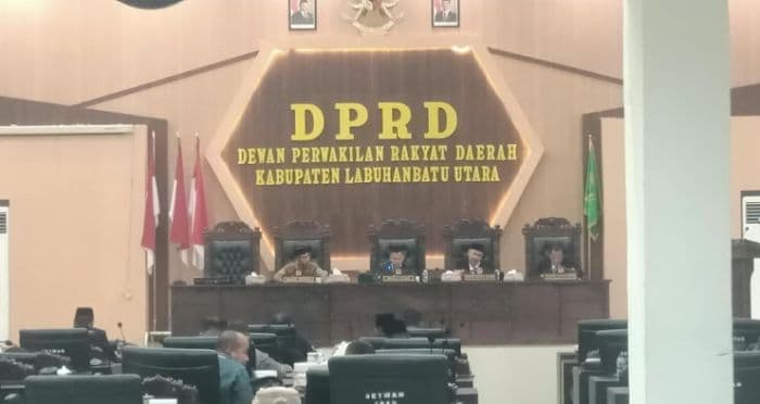 paripurna_papbd_2026_labura_digelar_banyak_kepala_opd_tak_hadir