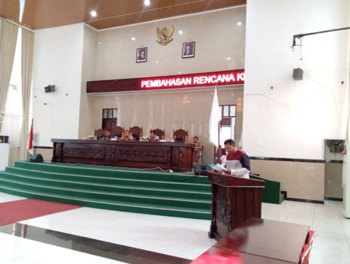 dprd_siantar_bahas_dua_ranperda_inisiatif_fokus_insentif_tenaga_pendidik_dan_perlindungan_tenaga_kerja_lokal