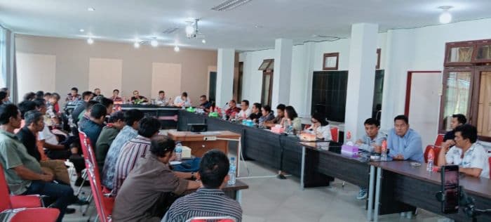 kph_xiii_dolok_sanggul_kami_hanya_bantu_pengawasan_hkm_parna_jaya_sesuai_petunjuk_balai
