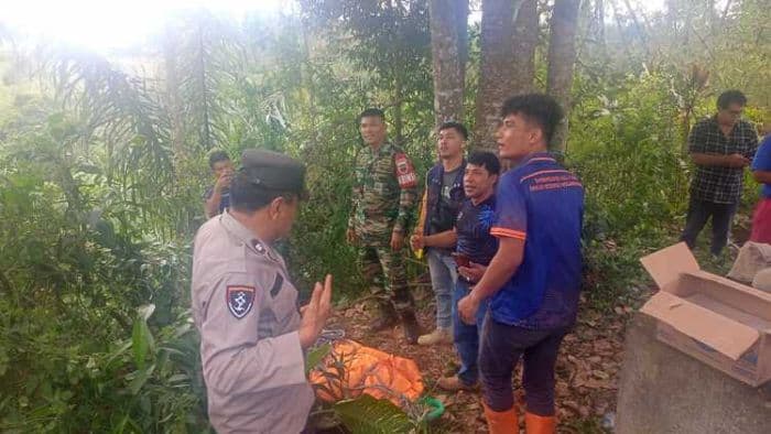 keterbatasan_dana_sozisokhi_lase_ditemukan_tewas_di_sungai_lau_biang_dimakamkan_di_tpu_salit