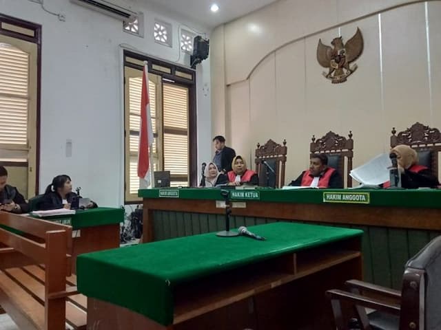 bakar_rumah_warga_belawan_pakai_molotov_pemuda_22_tahun_divonis_15_tahun_penjara_