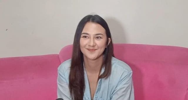 kembali_aktif_syuting_dahlia_poland_bersyukur_anakanaknya_tak_pernah_rewel