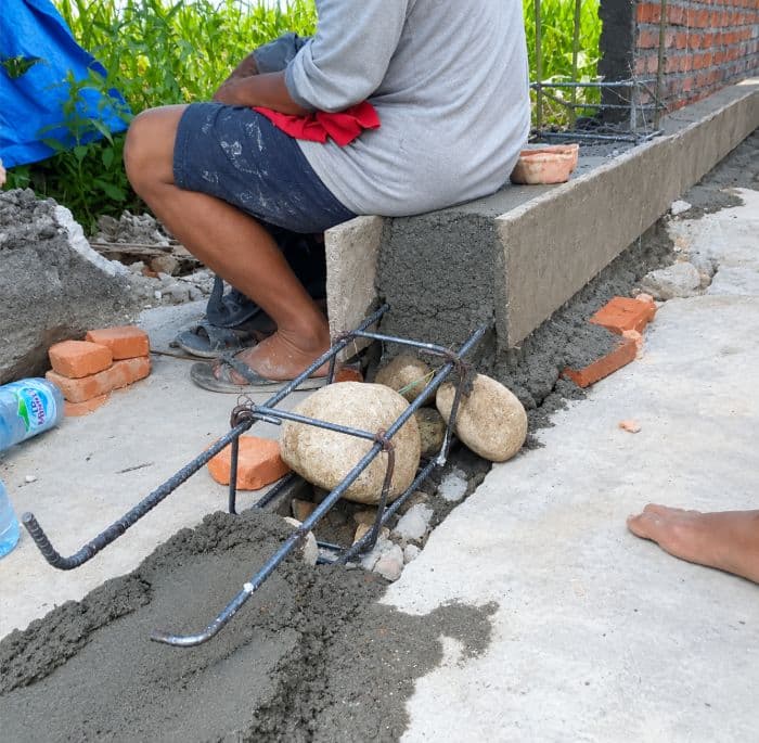 pembangunan_tembok_upt_bbi_murni_tanjung_morawa_diduga_pakai_pondasi_lama