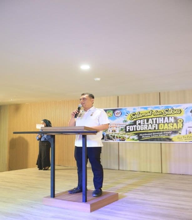 rico_waas_dorong_pelatihan_fotografi_kenalkan_sisi_positif_kota_medan_