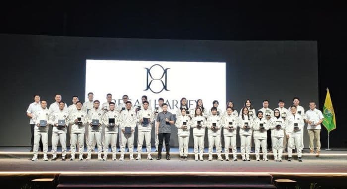 tim_bulutangkis_indonesia_peraih_emas_asian_games_2026_dapat_bonus_jam_tangan_