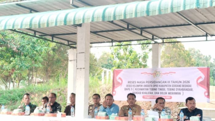 warga_desak_dprd_sergai_perjuangkan_jalan_panglongnaga_raja_1