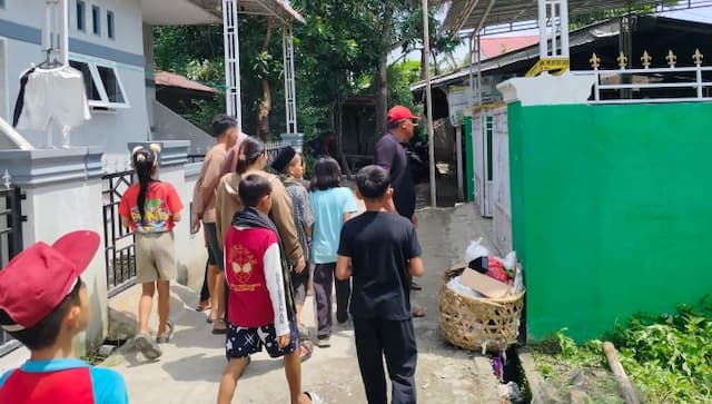 warga_sei_rotan_geger_perempuan_ditemukan_tewas_bersimbah_darah_di_dalam_rumah