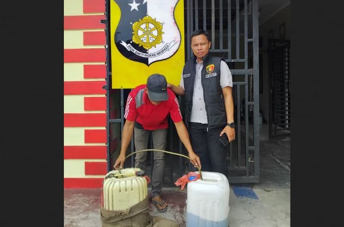polsek_kota_kisaran_amankan_tiga_pelaku_penyulingan_dan_penimbunan_bbm_bersubsidi_di_spbu_sei_renggas