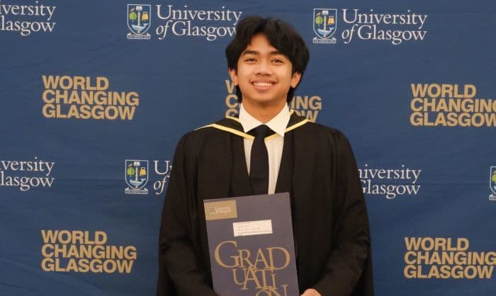 putra_kedua_bupati_sergai_raih_gelar_s2_dari_university_of_glasgow_skotlandia_