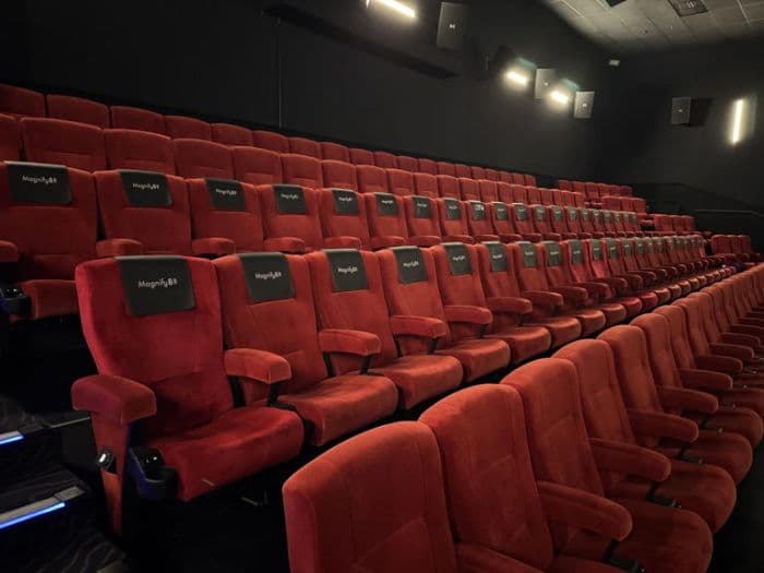 ada_kursi_sensorik_magnify8_di_cinepolis_serasa_nonton_film_lebih_nyata